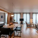 Lejlighedshotel De Pourtales 5*