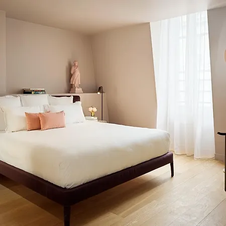Appart hôtel De Pourtales 5*