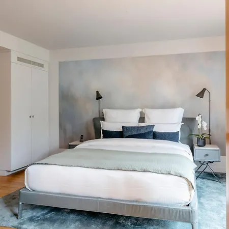 De Pourtales Apart-hotel 5*