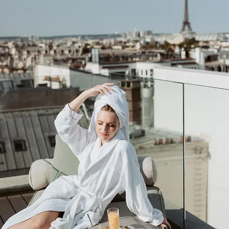 De Pourtales Paris