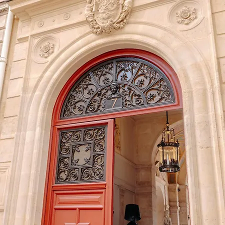 De Pourtales Appart hôtel 5*