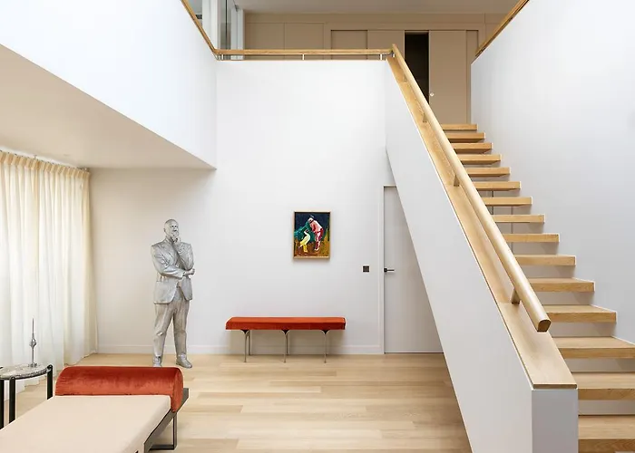 De Pourtales Aparthotel