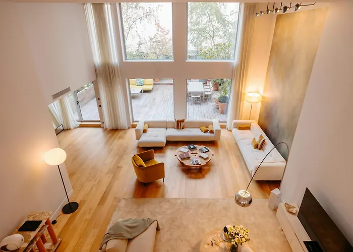 De Pourtales Aparthotel