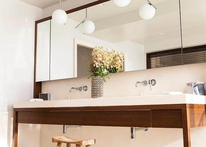 Aparthotel De Pourtales 5*