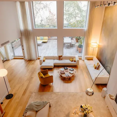 De Pourtales 아파트호텔