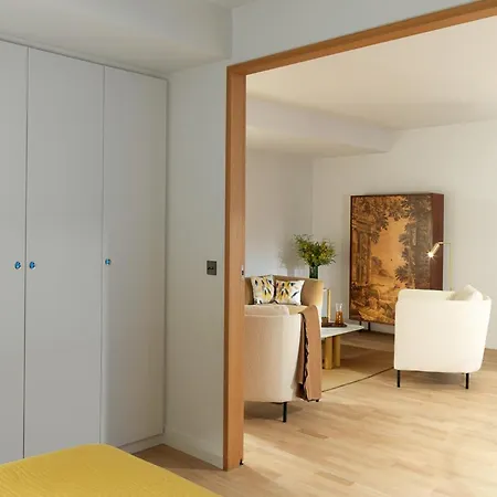 De Pourtales Apartmanhotel 5*